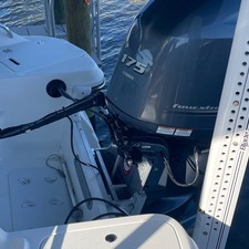 Hurricane 2200 sundeck