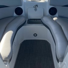 Hurricane 2200 sundeck