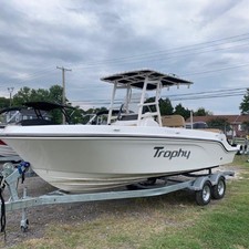 Bayliner Trophy T22CX