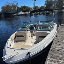 Chaparral 19 H2O Ski & Fish