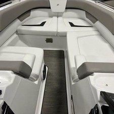 Four winns 290 horizon