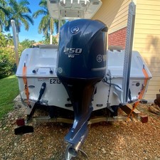 Sea Ray hunt ultra 211