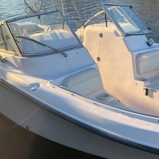 Grady-White Freedom 225