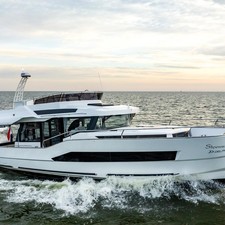 Delphia 12 Flybridge