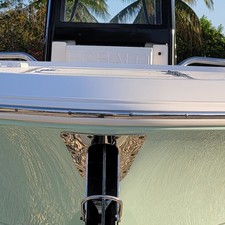 Robalo centre console r272