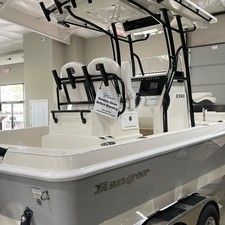 Ranger boats 2400 bay