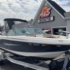 Chaparral 19 H2O Ski & Fish