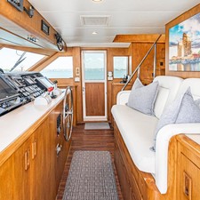 Hatteras Cockpit Motoryacht