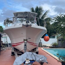 Pro-line 2950 mid cabin