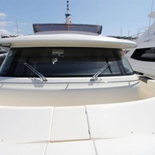 Custom Line Navetta 33