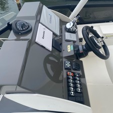 Carver C40 Command Bridge