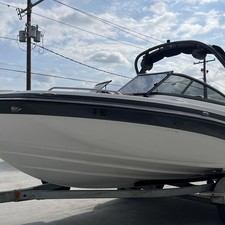 Yamaha Boats 212S