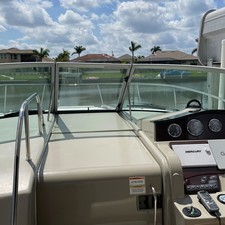 Sea Ray 330 Sundancer