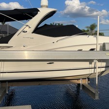 Sea Ray 330 Sundancer