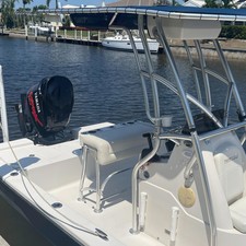 Pathfinder 2200 Center Console