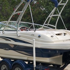 Sea Ray 200 Sundeck