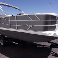 Hurricane fundeck 232