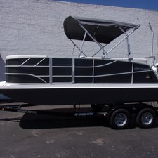 Hurricane fundeck 232