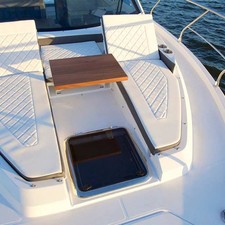 Cruisers Yachts 42 Cantius
