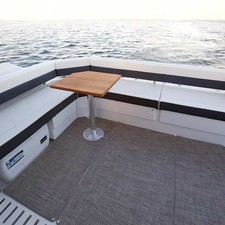 Cruisers Yachts 42 Cantius