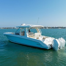 Boston Whaler 350 Realm