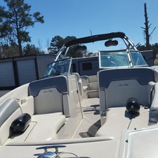 Sea Ray 290 SUNDECK