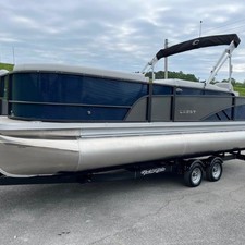 Larson LX 850 Classic SF