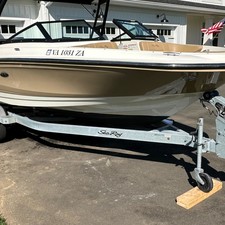 Sea Ray SPX 210