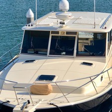 Pilot Saloon 43