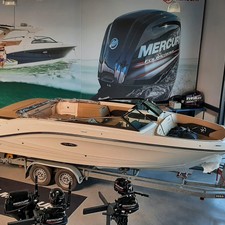 Sea Ray SPX 230
