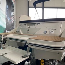 Sea Ray SPX 230