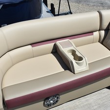 Godfrey Sweetwater SW 2186 SB Tritoon