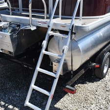 Godfrey Sweetwater SW 2186 SB Tritoon