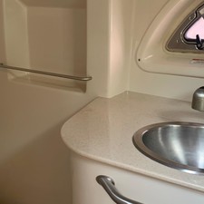 Sea Ray 330 Sundancer