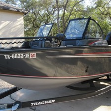 Tracker Targa V-18 Combo