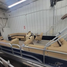 Sunchaser Boats Geneva Cruise 22 LR DH