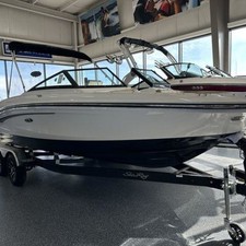 Sea Ray SPX 210