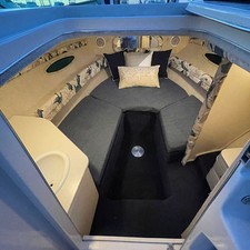Sea ray 215 express cruiser