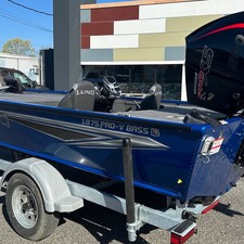 Lund Boats 1875 Pro-V Bass