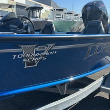 Lund Boats 1875 Pro-V Bass