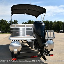 Sun Tracker Party Barge 20 DLX