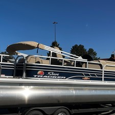 Sun Tracker Fishin Barge 20 DLX