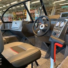 Tracker Pro Guide V-16 SC