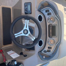 Sun Tracker SportFish 22 DLX