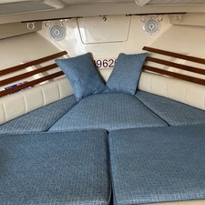 Grady-White Express 330