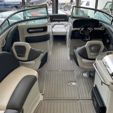 Crownline 280 CR