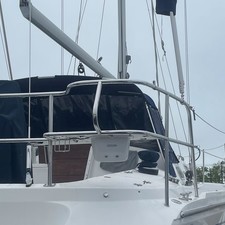 Catalina 350