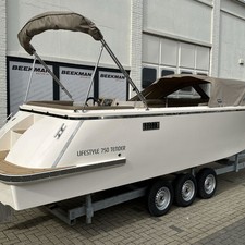 Hatteras 80 Motor Yacht