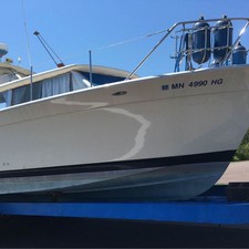 Chris-Craft Commander 44