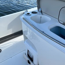 Boston Whaler 270 Dauntless